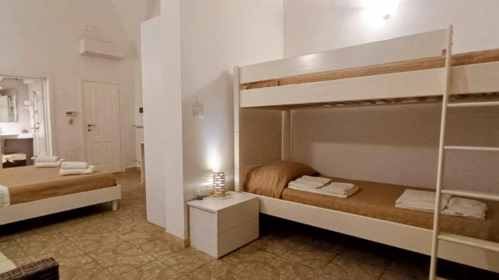 Palazzo Vaglio Bed and Breakfast Alliste Eksteriør billede
