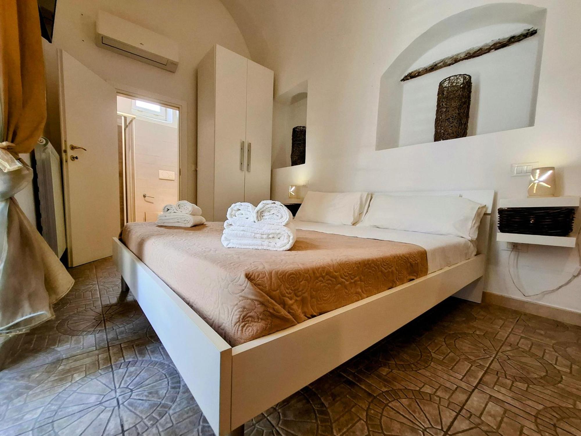 Palazzo Vaglio Bed and Breakfast Alliste Eksteriør billede